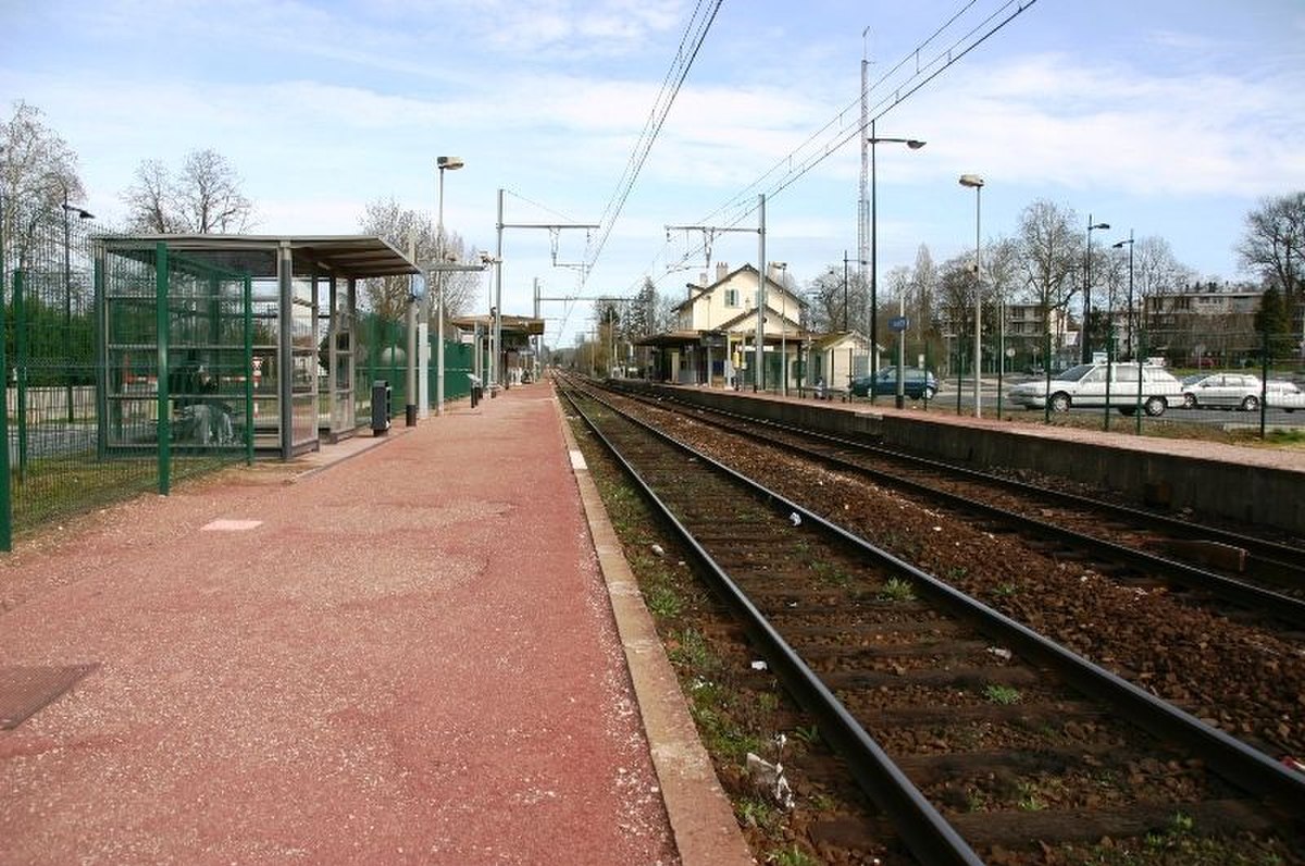 Gare de Mennecy