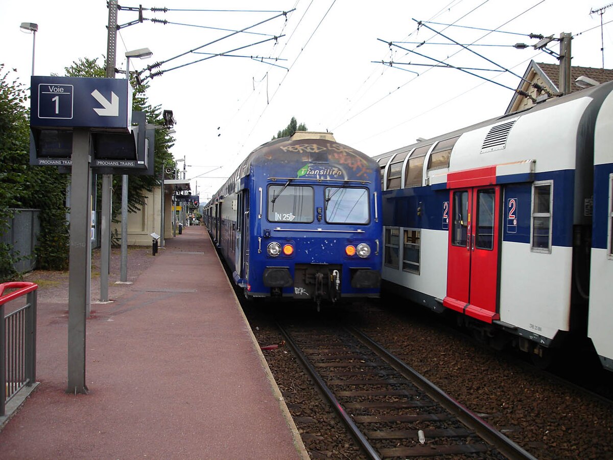 Gare de Valmondois 05.jpg