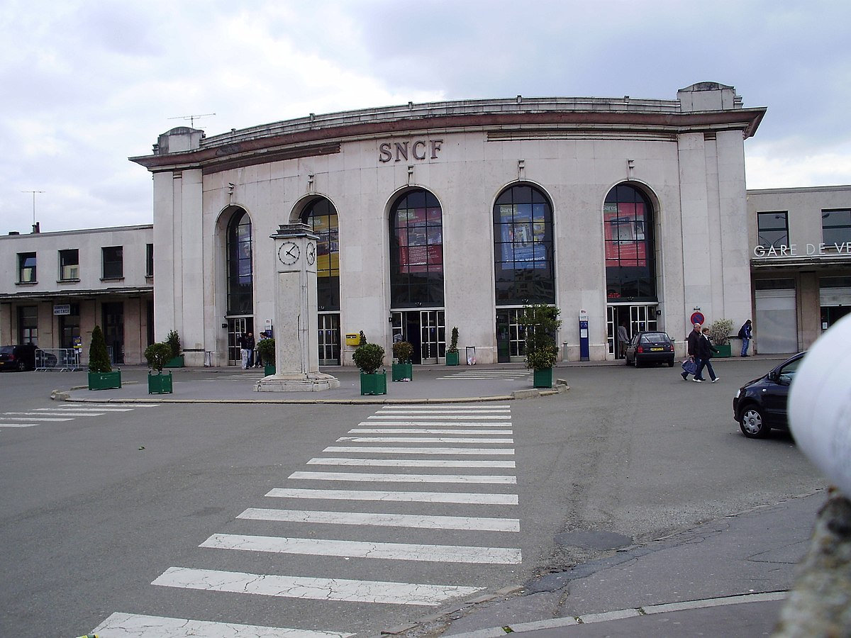 Gare de Versailles-Chantiers