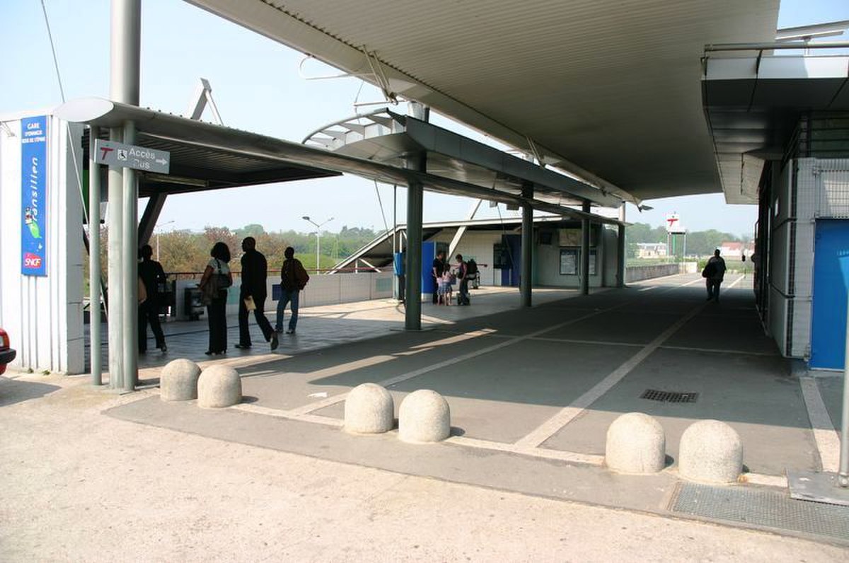 Gare d'Orangis - Bois de l'Épine