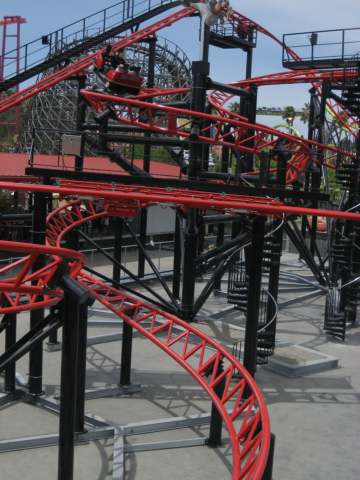 Gerstlauer Spinning Coaster Hawk02.JPG