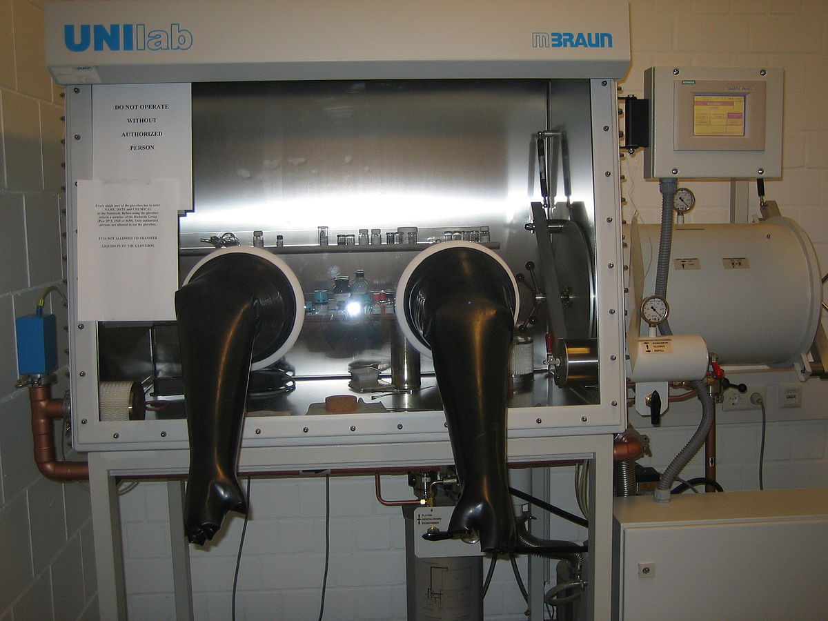 Boîte à gants (laboratoire)