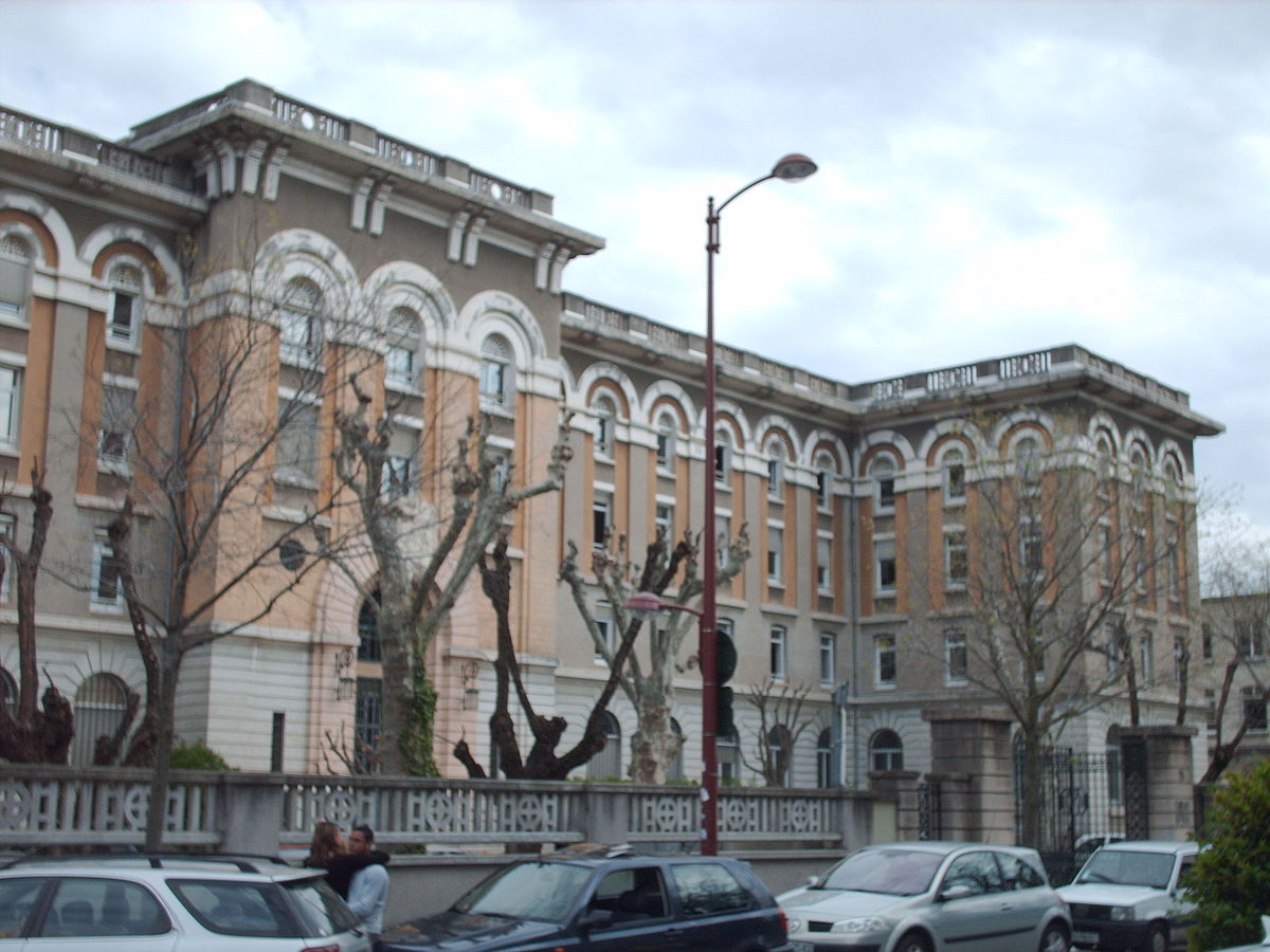 GS Valence facade rue.JPG