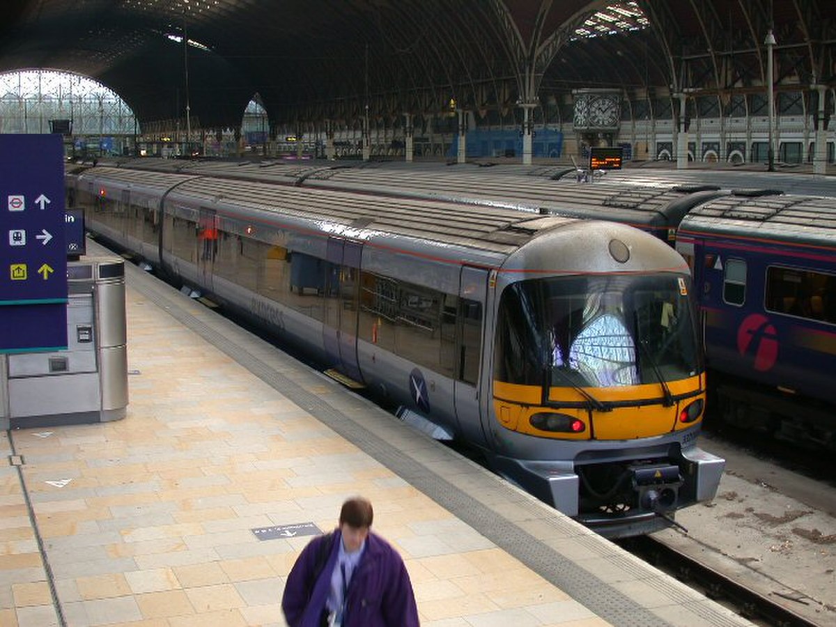 Rame Siemens Classe 332 en gare de Paddington, octobre 2004