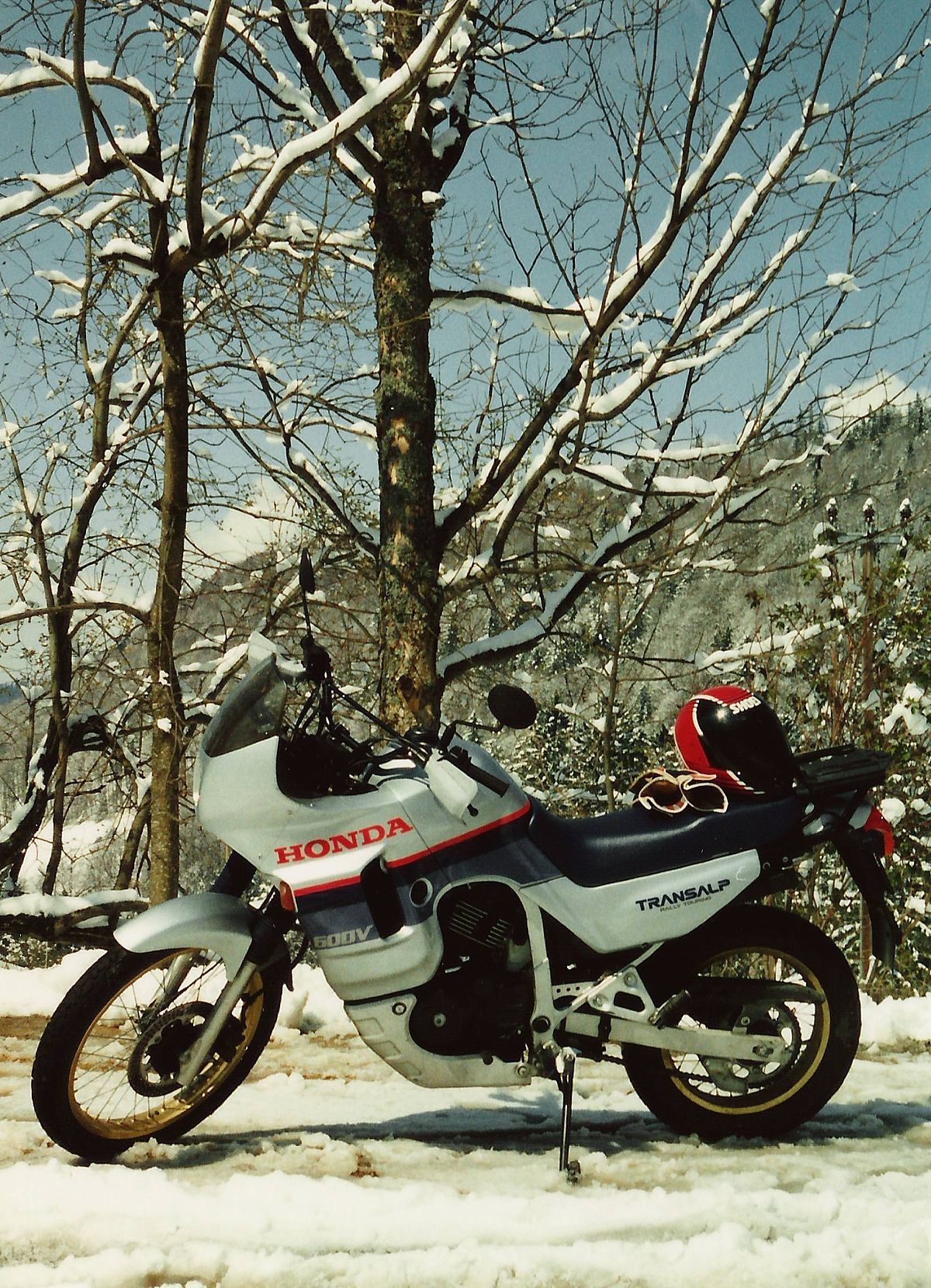 HondaTransalp.jpg