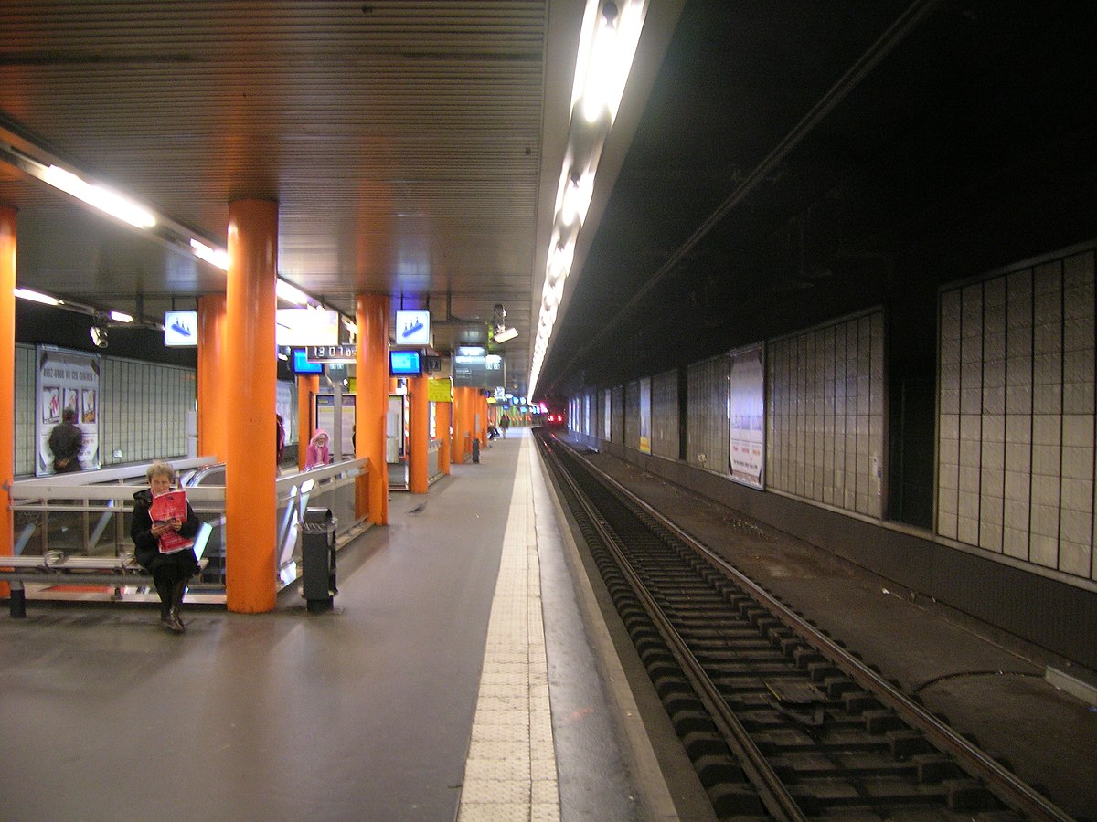 Gare des Invalides