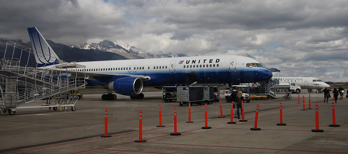 Jackson Hole Airport ramp.JPG