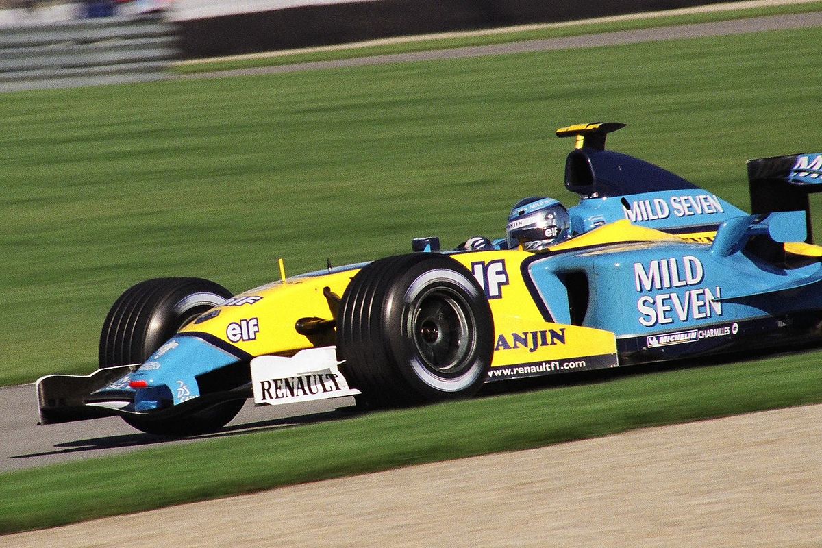 Jarno Trulli au volant de la R23