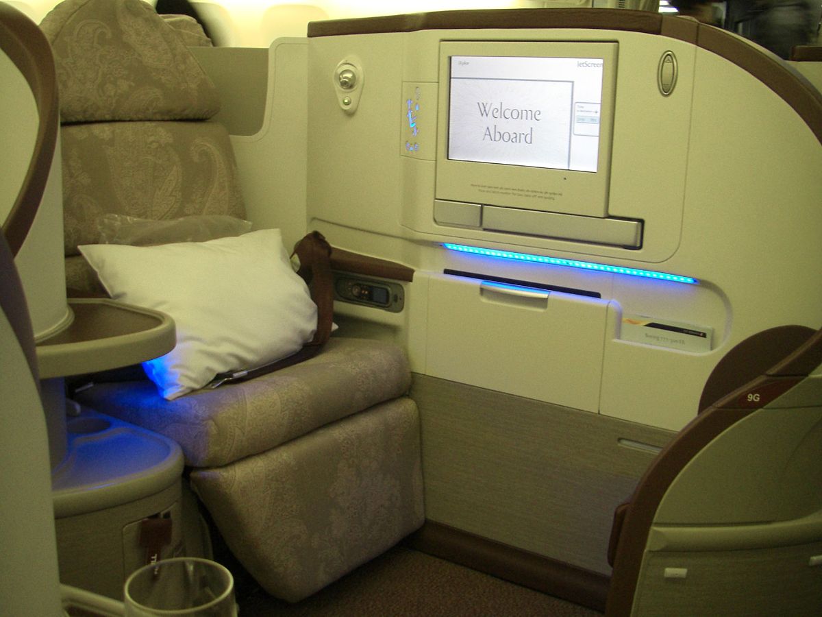 Jet Airways 777 Premiere seat.jpg