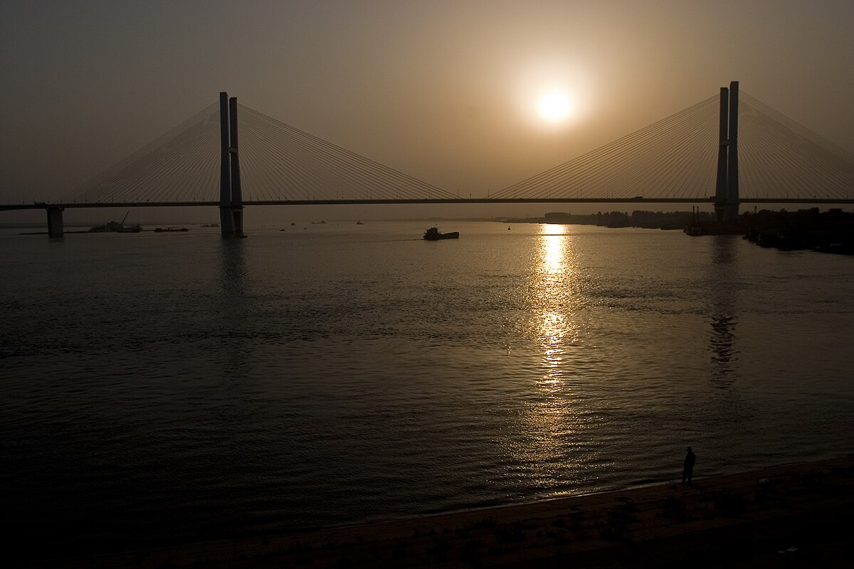 Jingzhou bridge.jpg