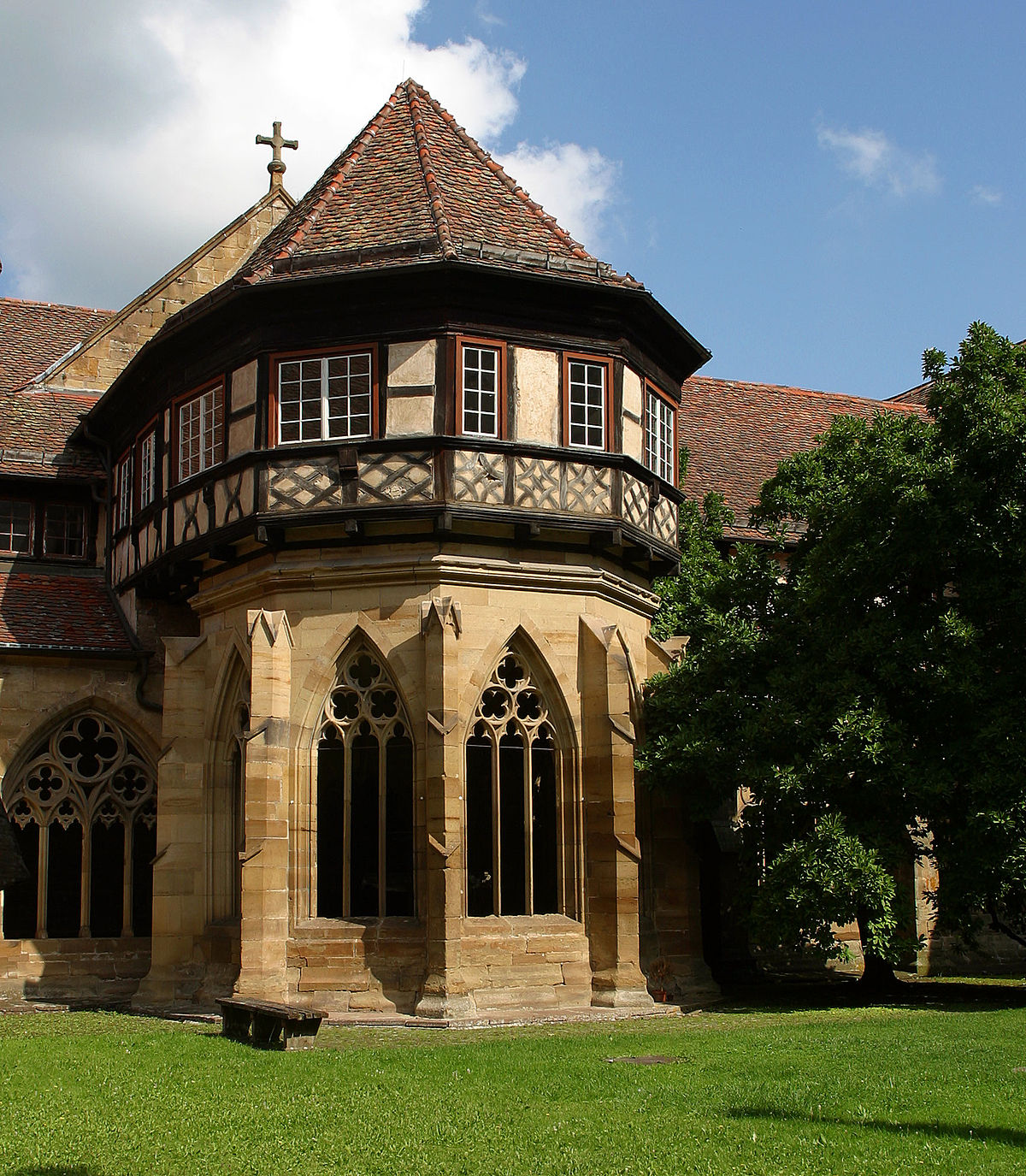 KlosterMaulbronnBrunnenhaus.jpg