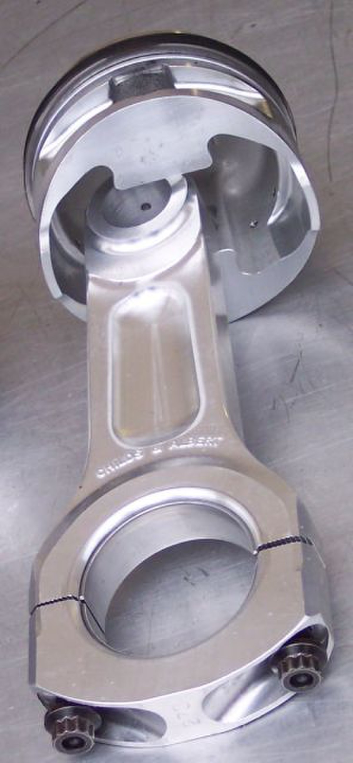 Une bielle et son piston