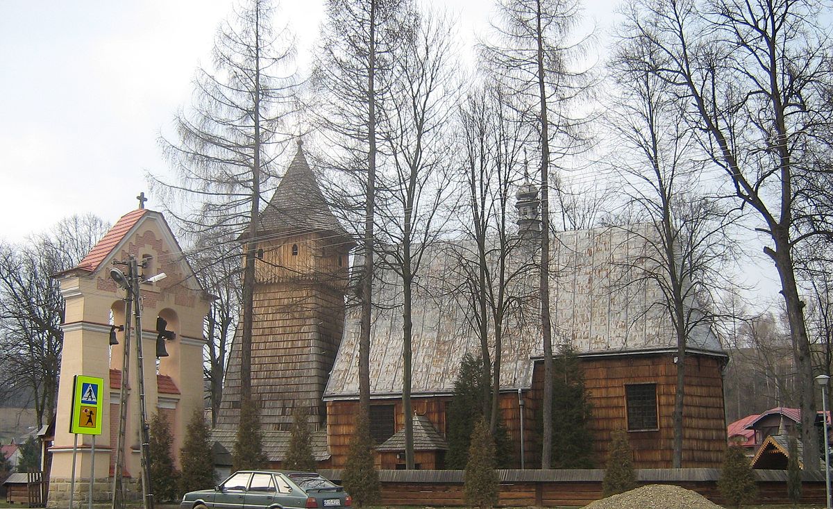 Kosciol Binarowa.jpg
