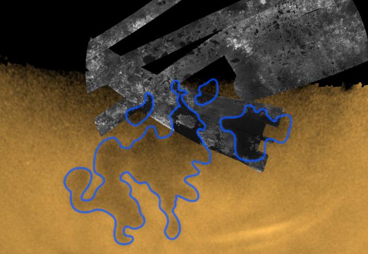Mosaïque d'images radar et optiques de Kraken Marepar la sonde Cassini le 25 février 2007[1].