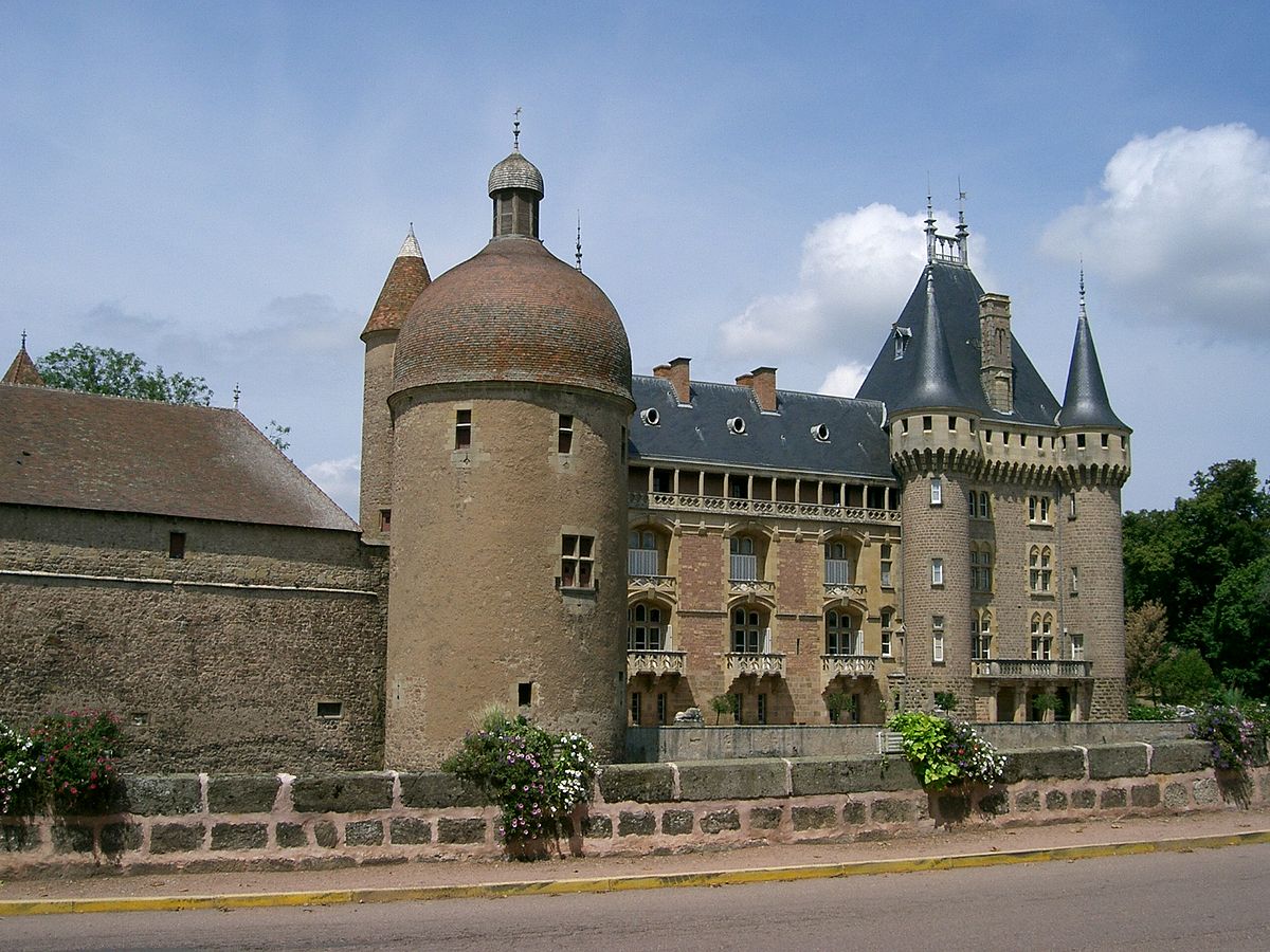 La Clayette - 71 - château 4.JPG