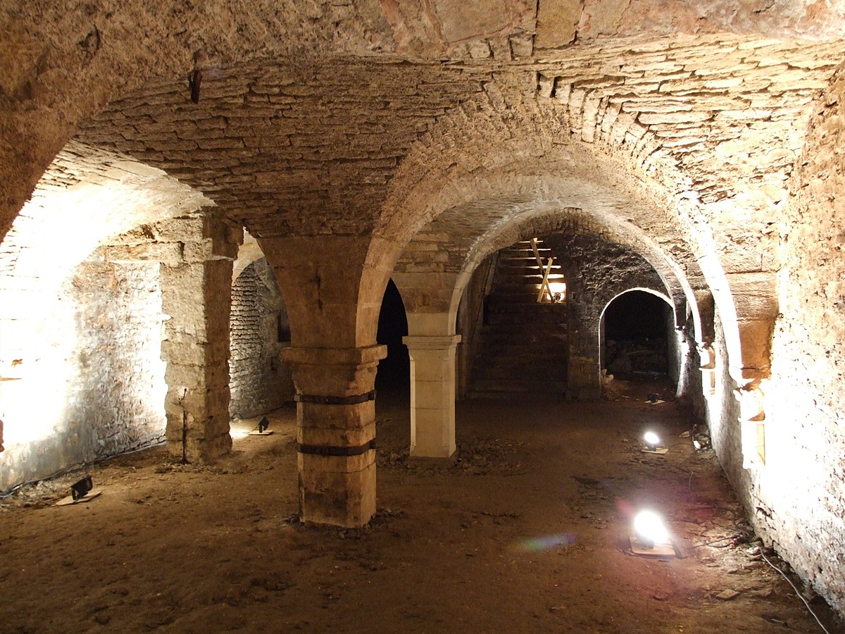 Cave (architecture)