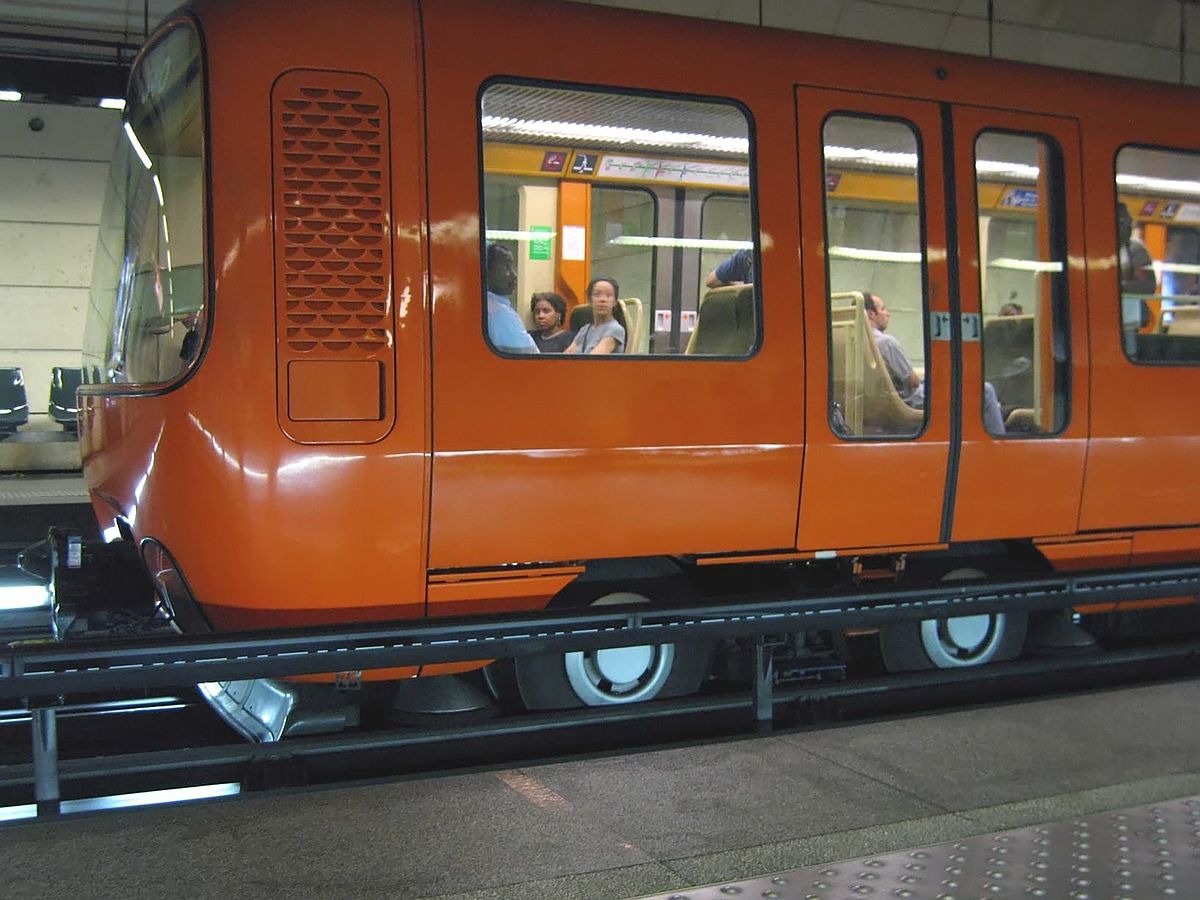 Un MPL 85 dans le métro de Lyon