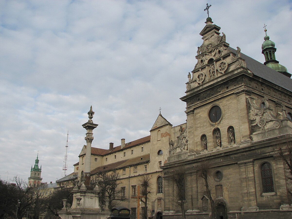 Lviv - Bernardyny - 01.jpg