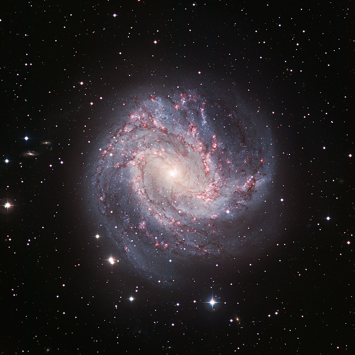 M83 (galaxie)