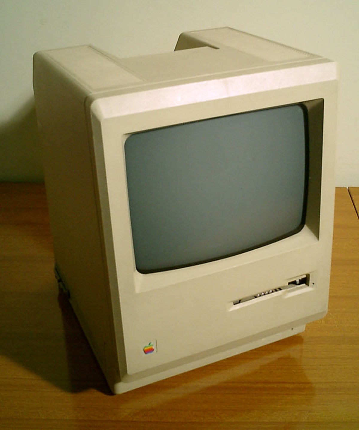 Macintosh Plus