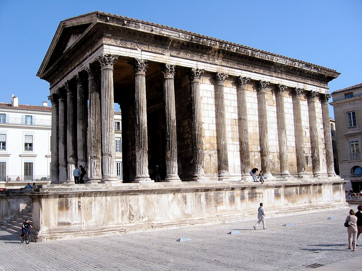 Maison Carrée
