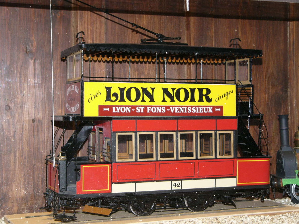 Maquette d'un tramway à impériale de la ligne 12