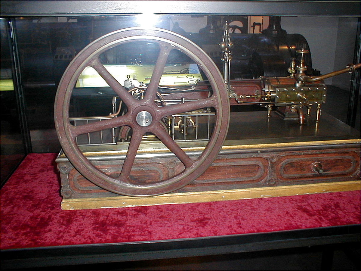 Machine à vapeur