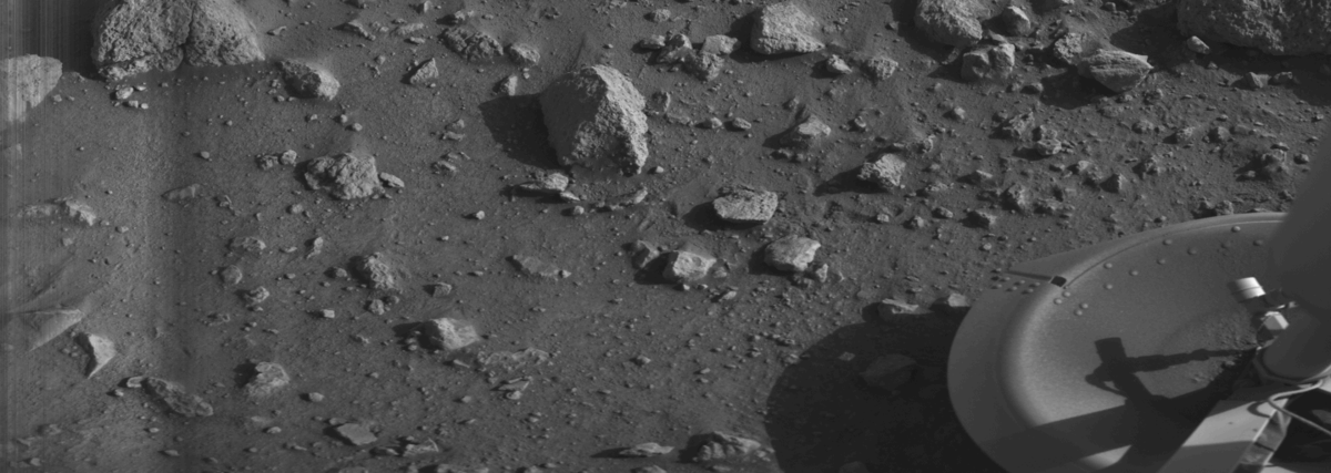 Première photo jamais prise depuis le sol de mars, par Viking 1 le 23 juillet 1976