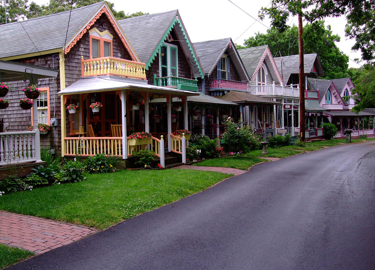 Martha's Vineyard Cottages.jpg