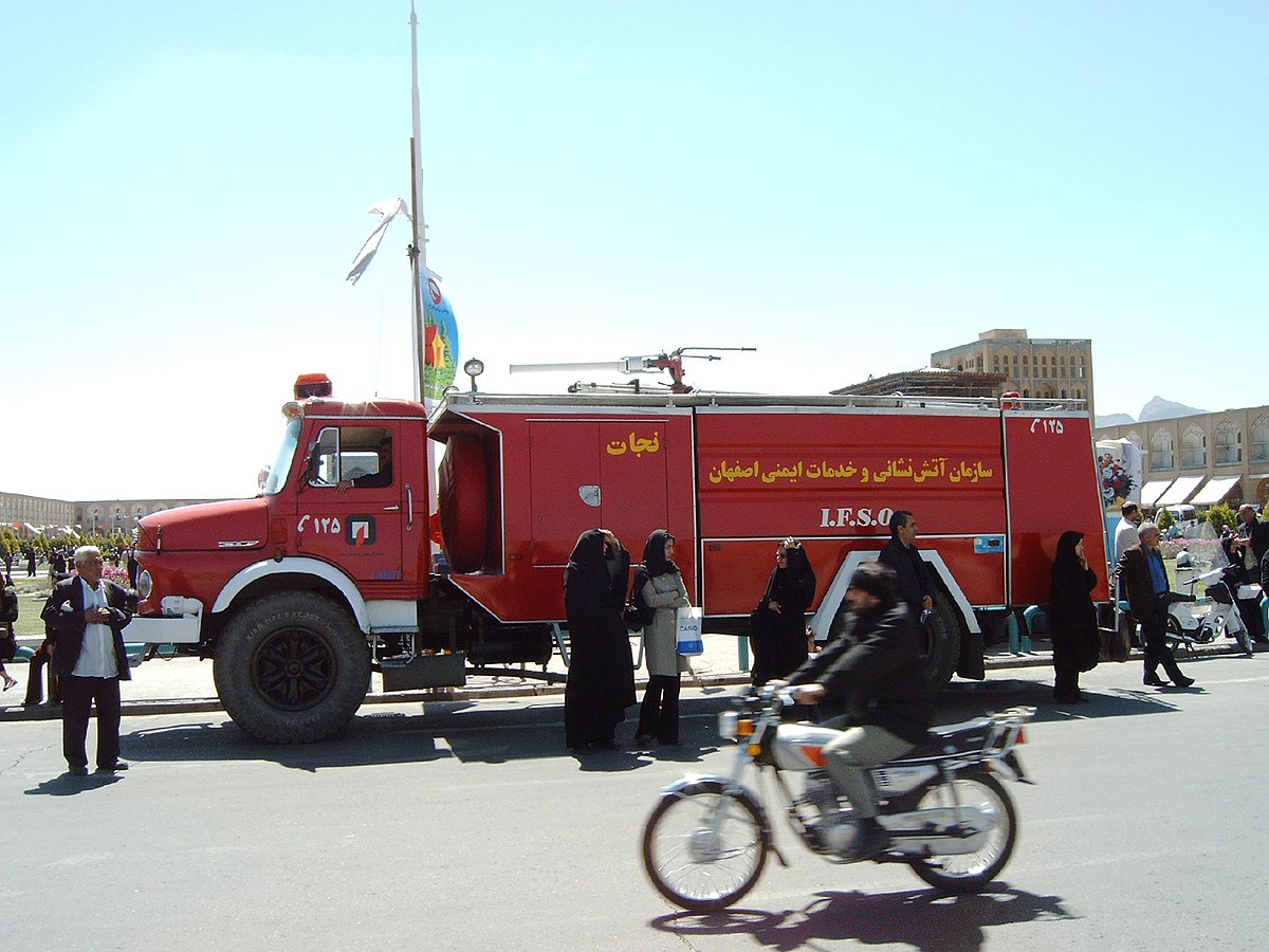 Camion de pompiers Iran Khodro