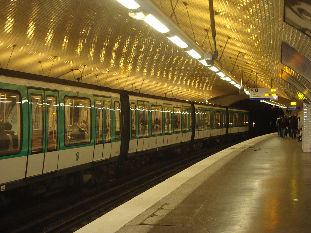 Ménilmontant (métro de Paris)