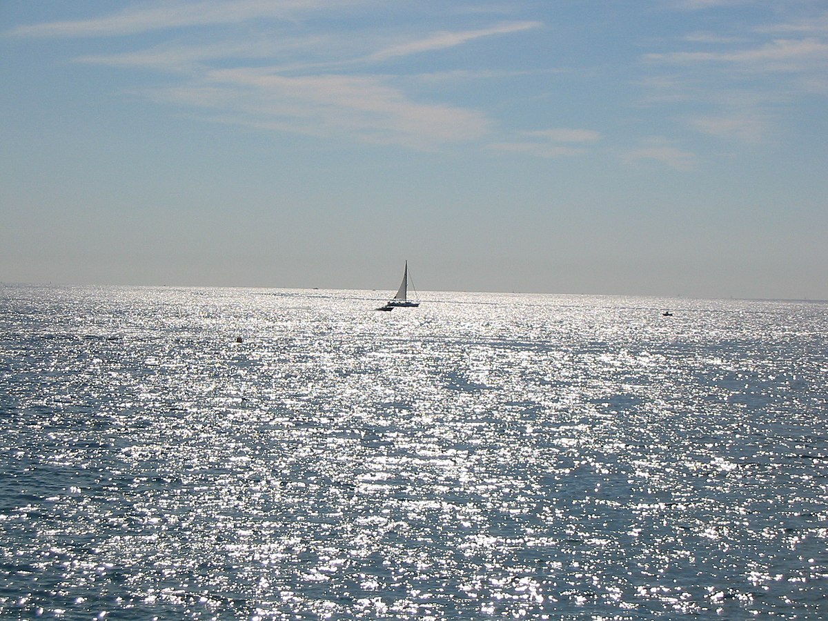 La Méditerranée vue depuis Menton.