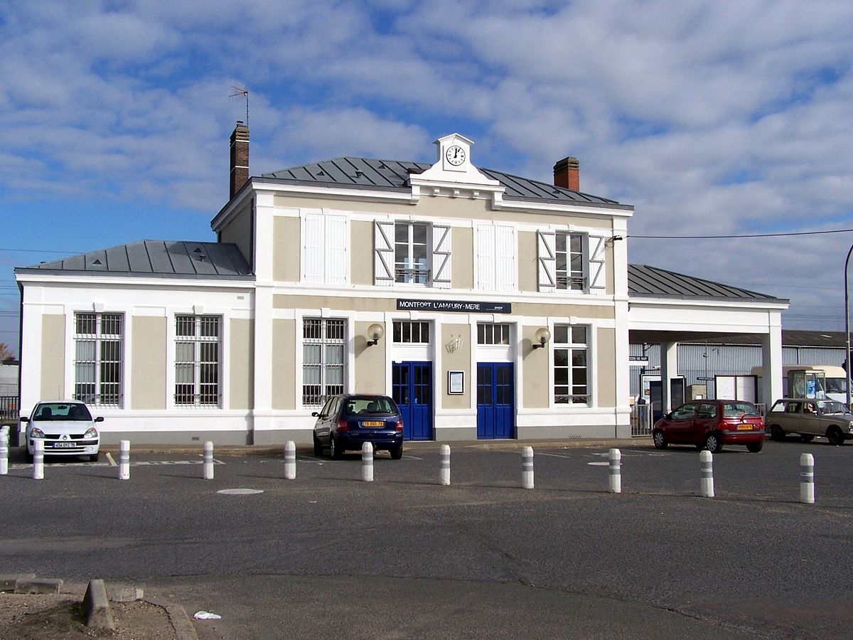 Gare de Montfort-l'Amaury — Méré