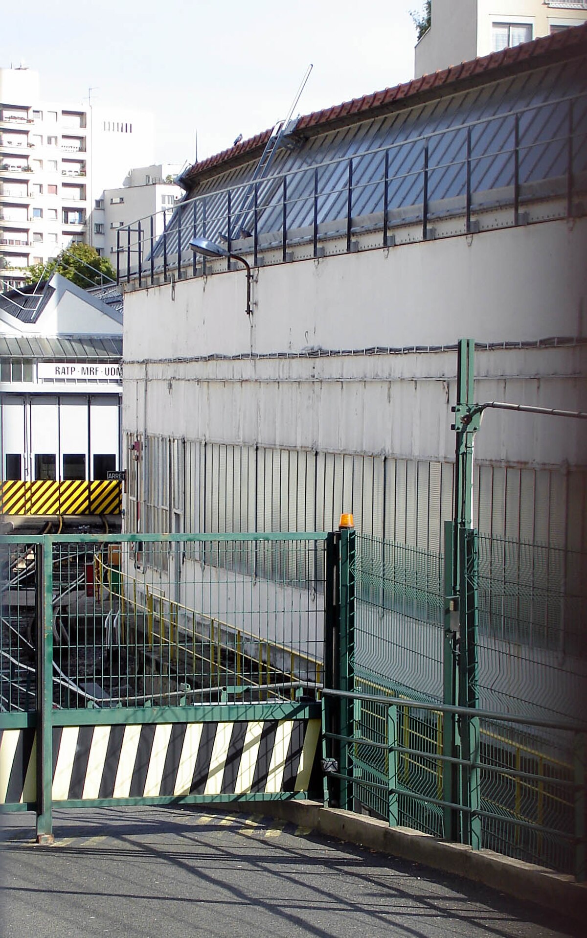 Metro de Paris - Atelier de Saint-Fargeau 02.jpg