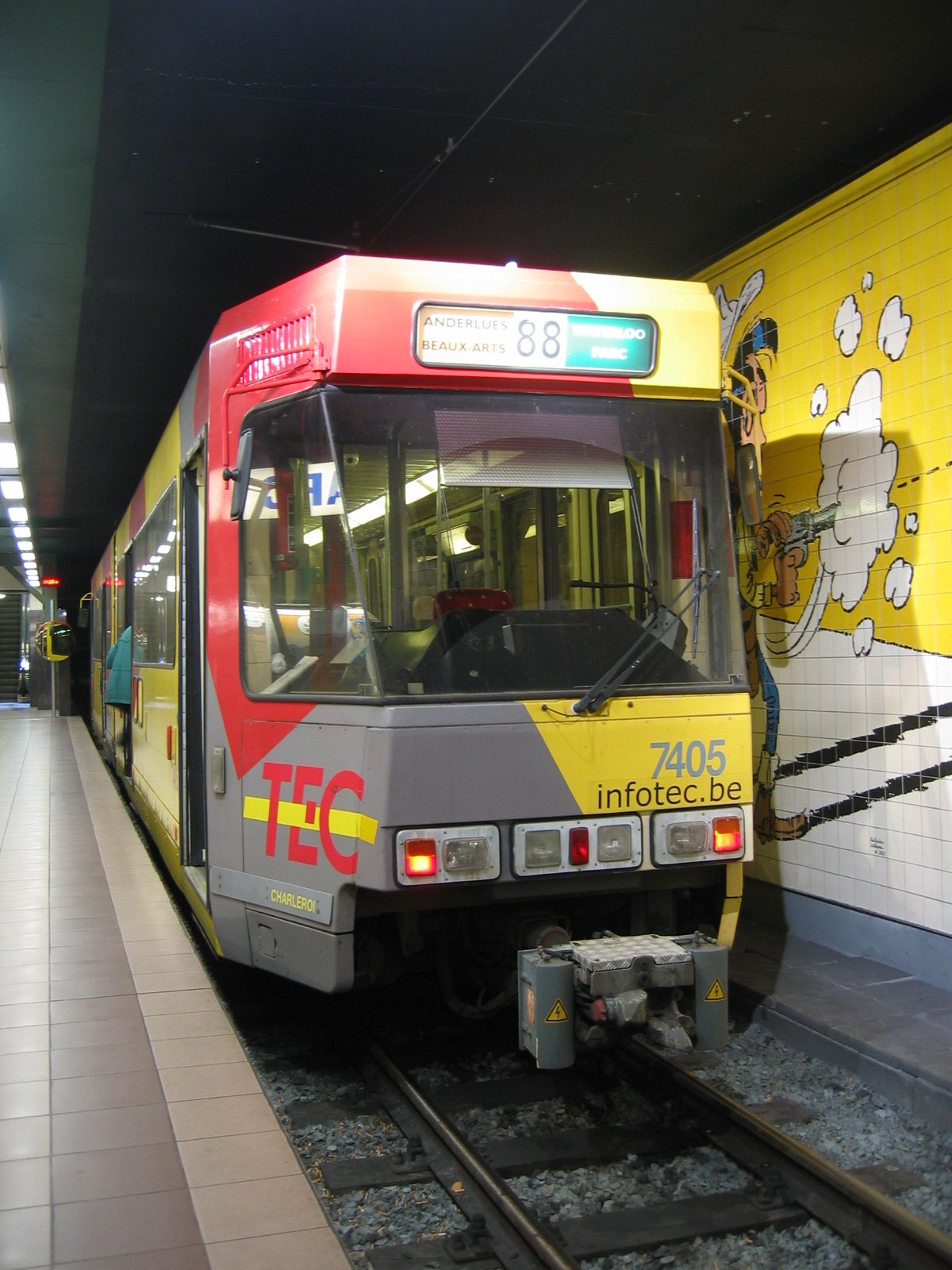 Un LRV 7504 à la station Parc