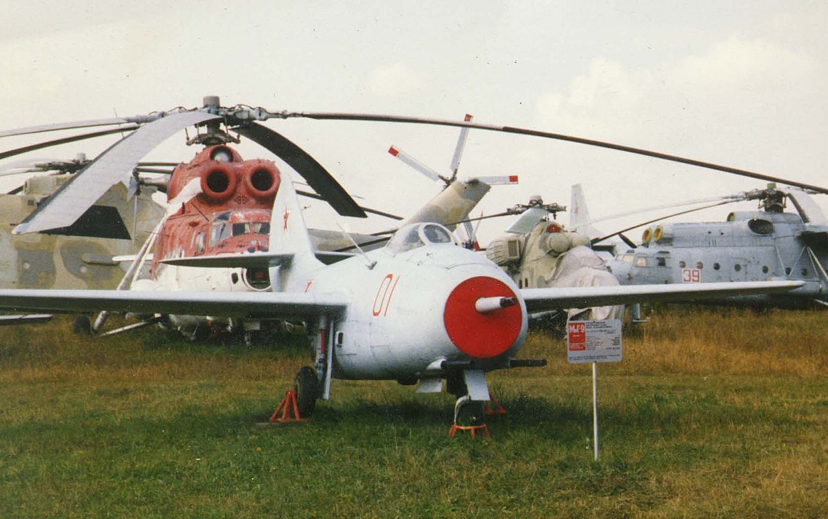 Mikoyan-Gourevitch MiG-9
