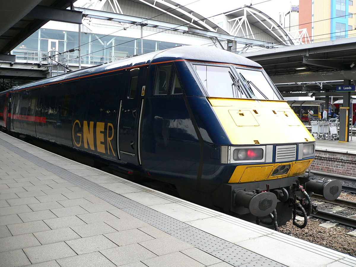 Voiture-pilote Mark 4 en gare de Leeds