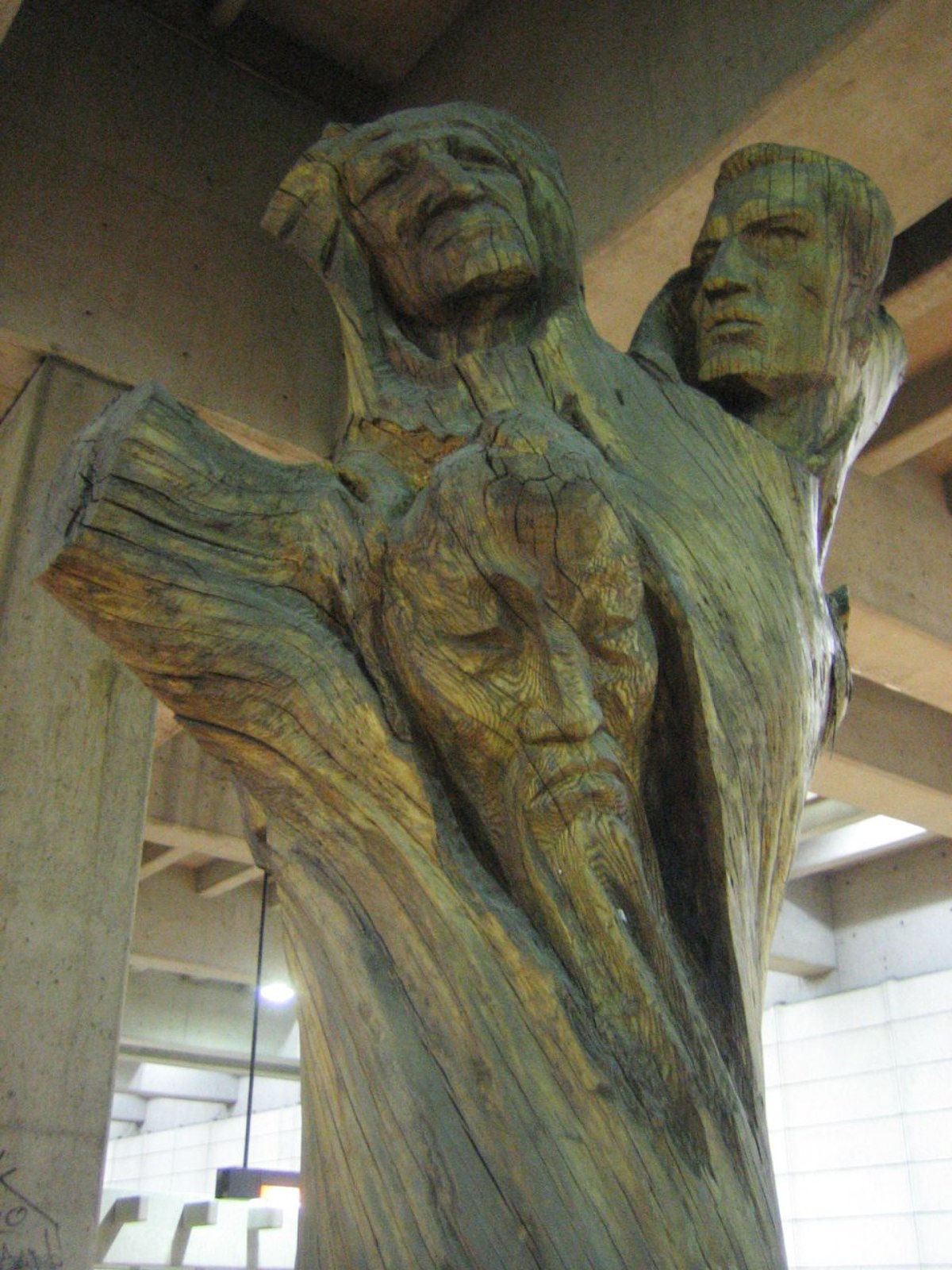 Sculpture dans la station Lionel-Groulx, l'Arbre de Vie de Joseph Rifesser
