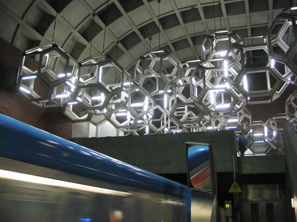 Namur (métro de Montréal)