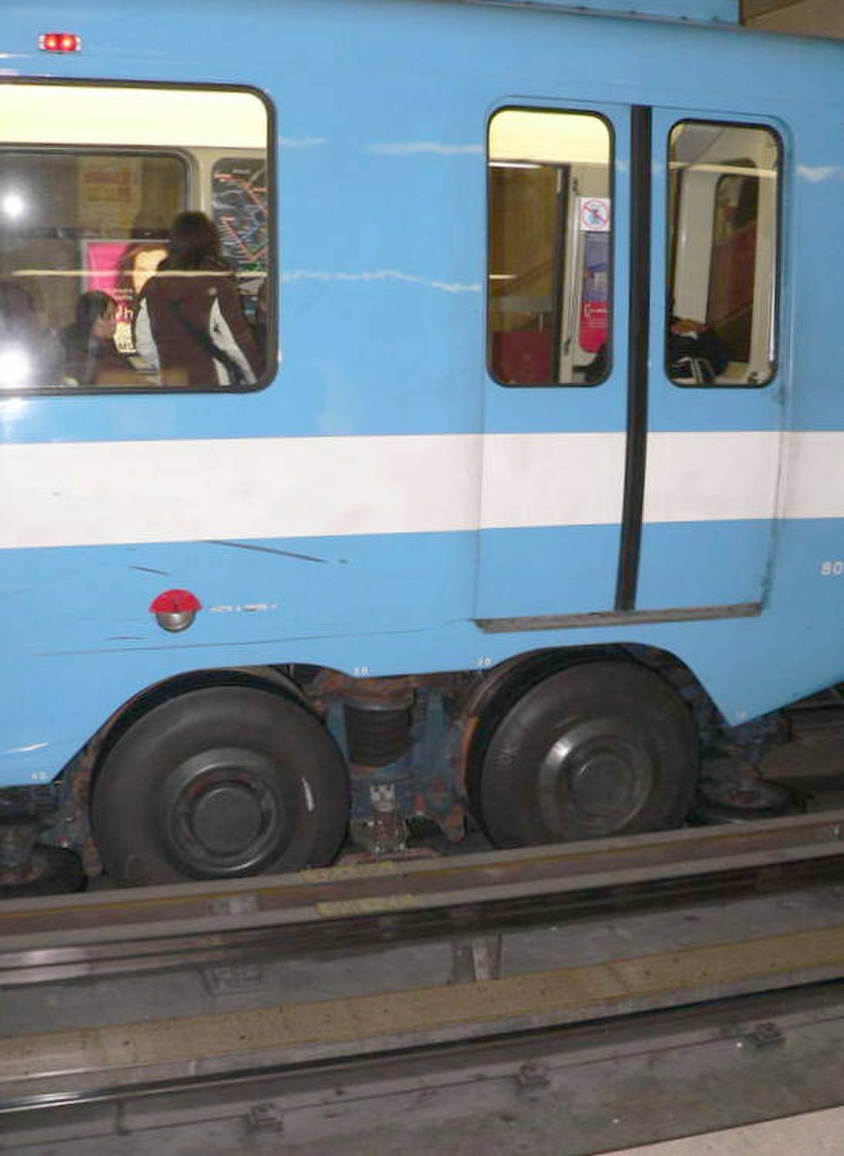 Un MR-63 dans le métro de Montréal