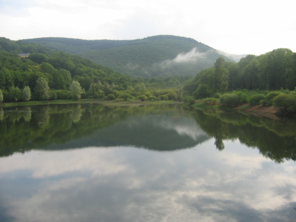 Morvan Lac Panneciere1.jpg