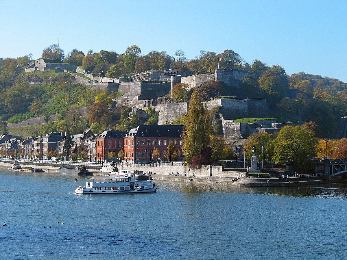 La Meuse, le Parlement wallon et la Citadelle