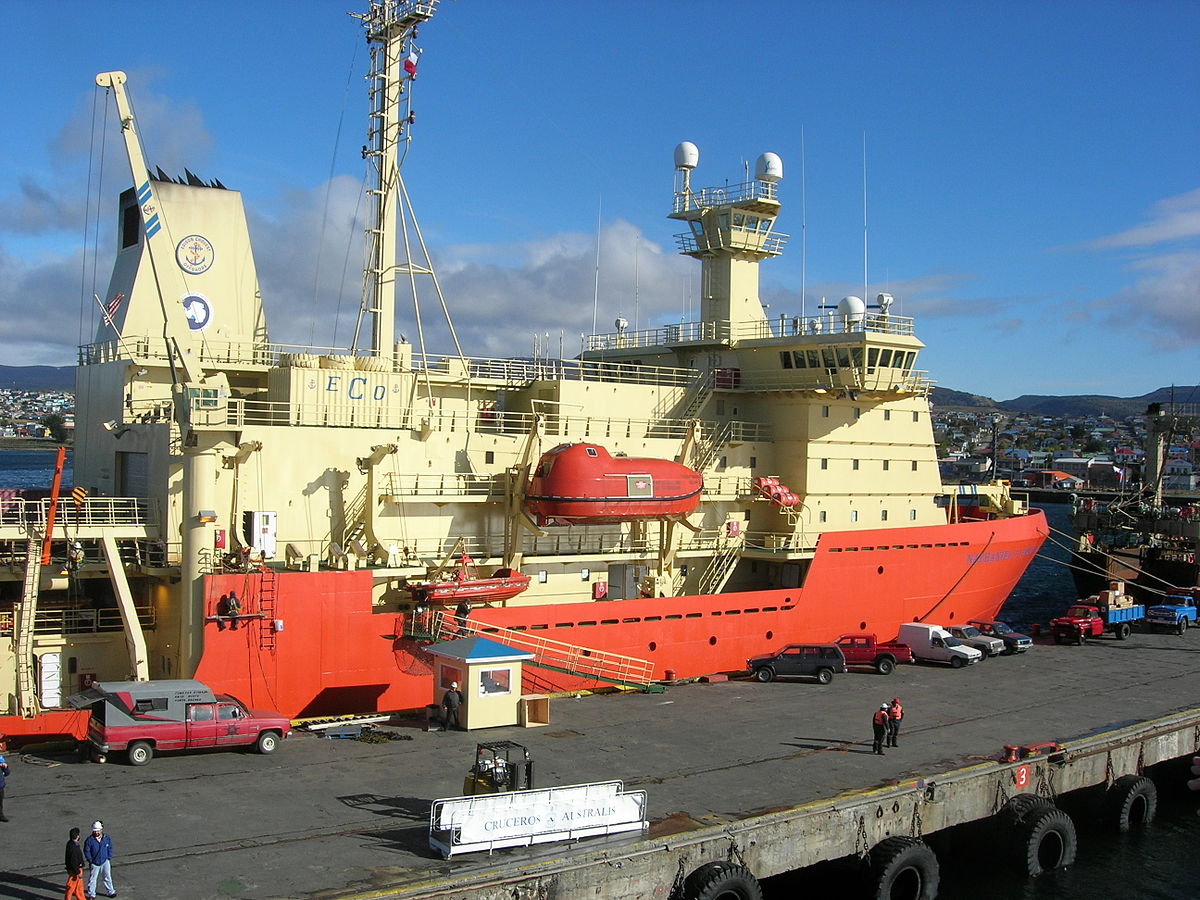 RV Nathaniel B. Palmer dans le port de Punta Arenas (Chili)