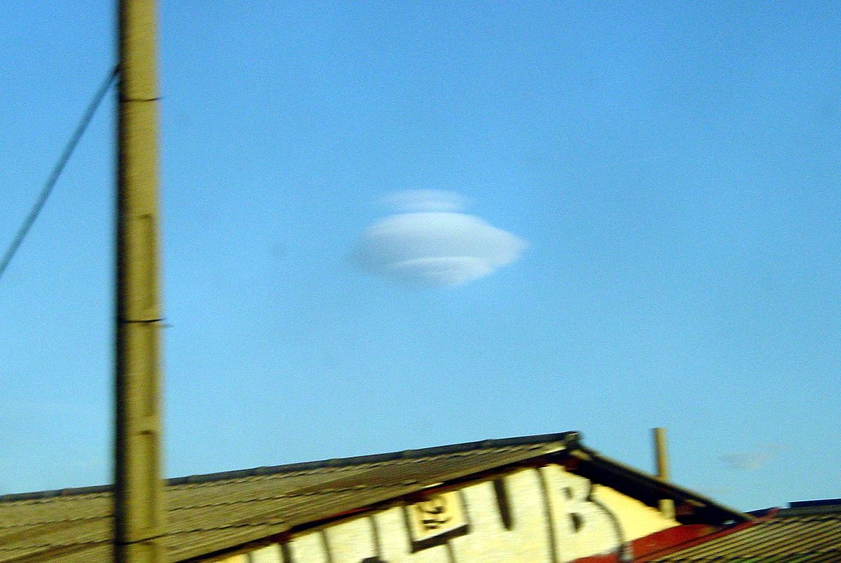 Altocumulus lenticularis