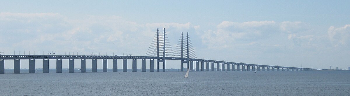 Öresundsbron från Luftkastellet.jpg