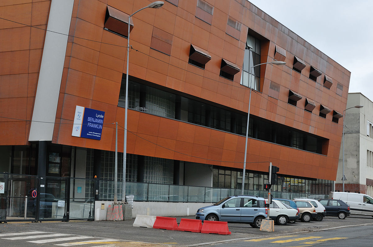 Orléans Lycée Benjamin Franklin.jpg