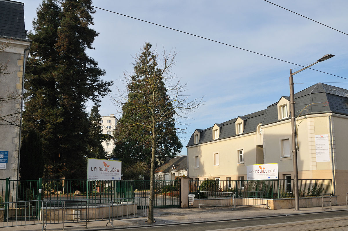 Orléans Lycée de l'horticulture et du paysage.jpg