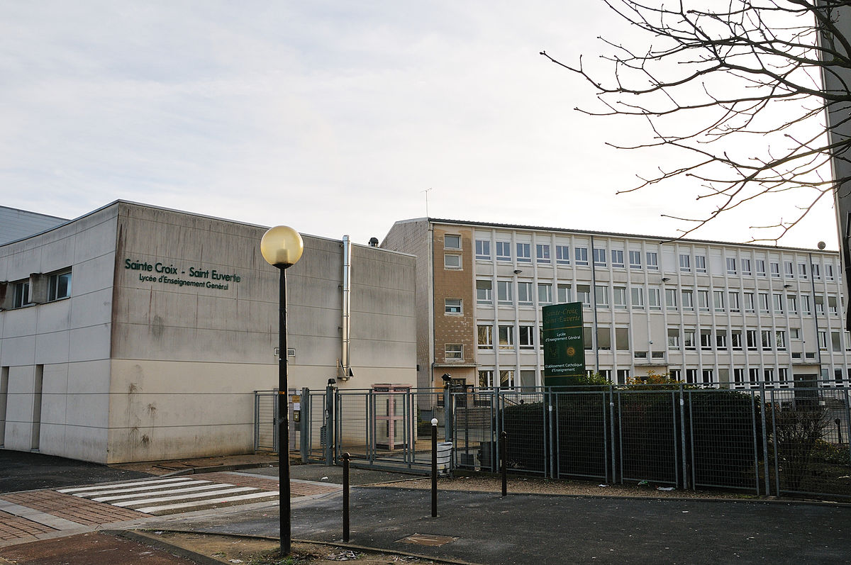 Orléans Lycée Sainte-Croix-Saint-Euverte.jpg