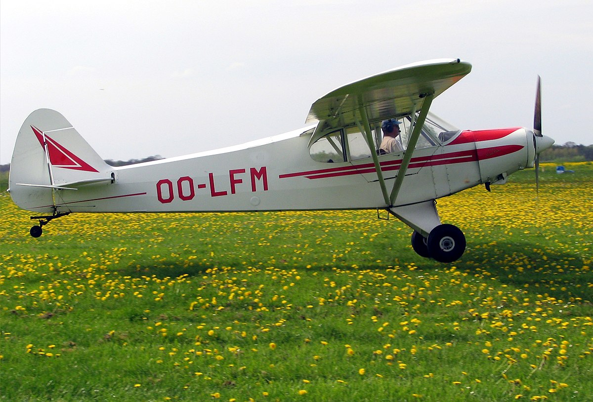 Piper PA-18