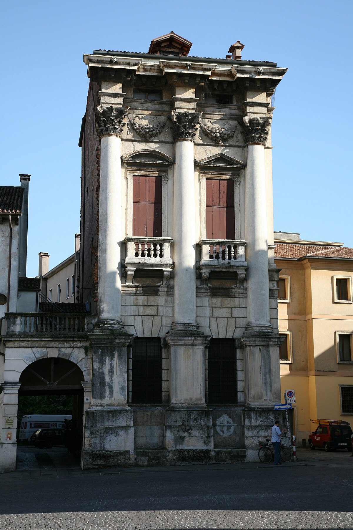 Palais Porto (piazza Castello)